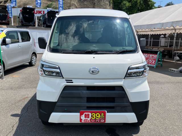 Daihatsu Hijet Cargo 11