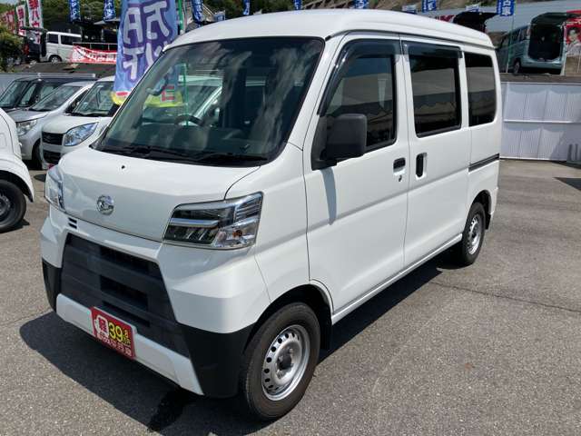 Daihatsu Hijet Cargo 12