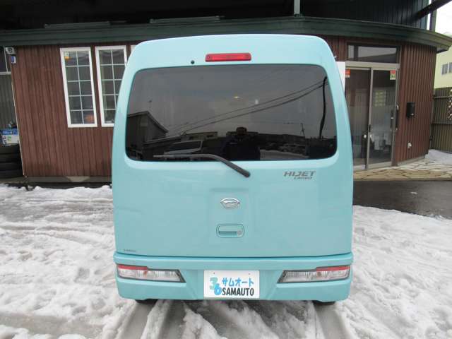 Daihatsu Hijet Cargo 5