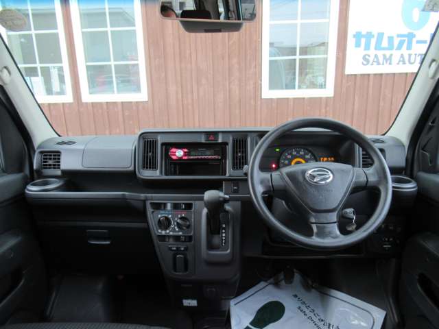Daihatsu Hijet Cargo 6