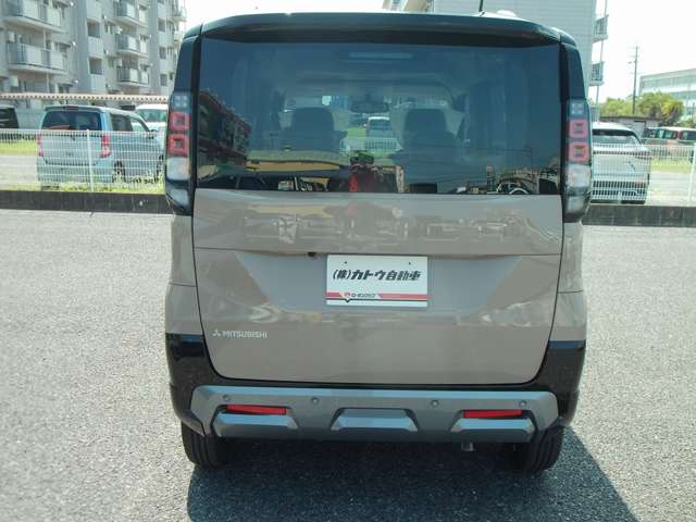 Mitsubishi Delica Mini 3