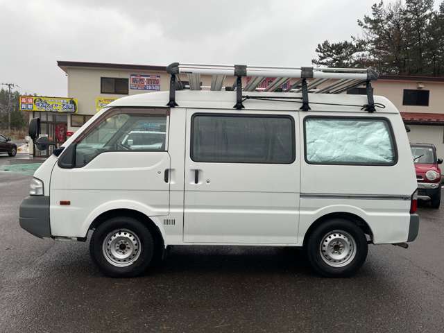 Nissan Vanette 4