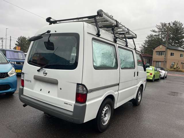 Nissan Vanette 8