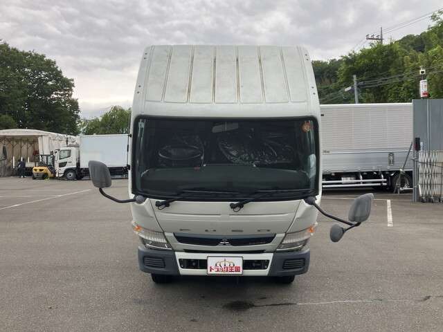 Mitsubishi Fuso Canter 7