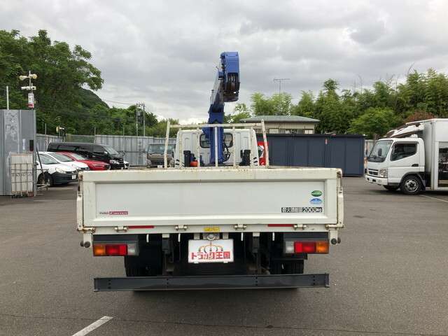 Mitsubishi Fuso Canter 8
