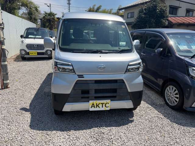 Daihatsu Hijet Cargo 7