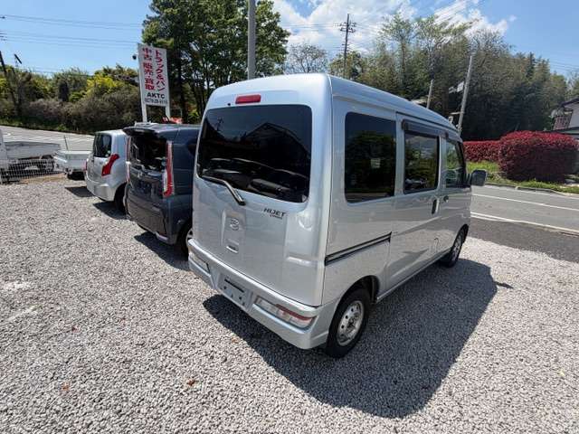 Daihatsu Hijet Cargo 9
