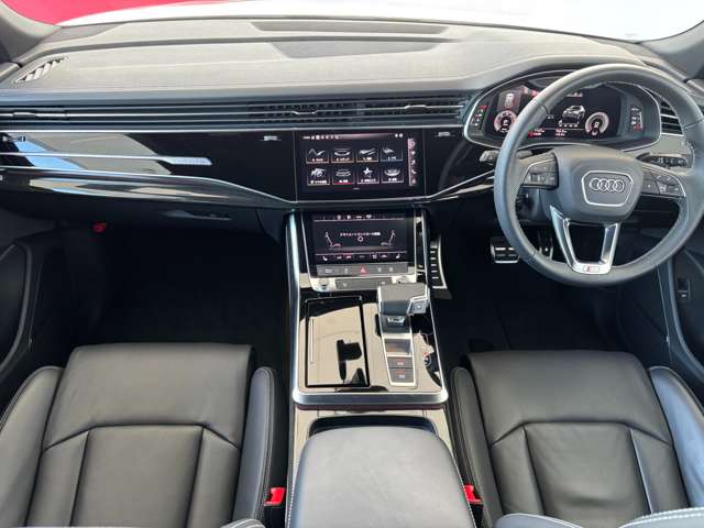 Audi Q8 3