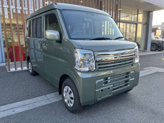 Mitsubishi Minicab Van 11