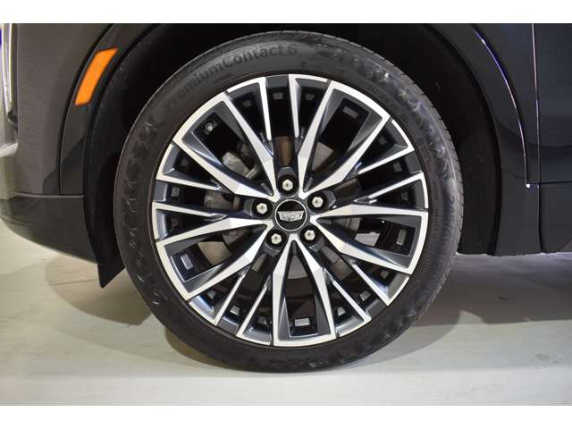 Cadillac XT4 11