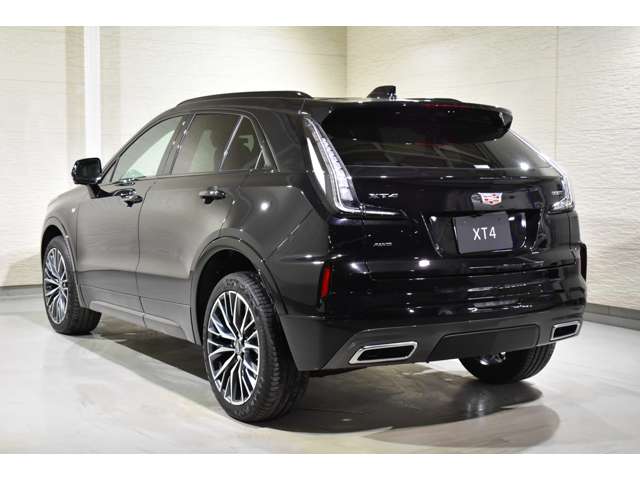 Cadillac XT4 3