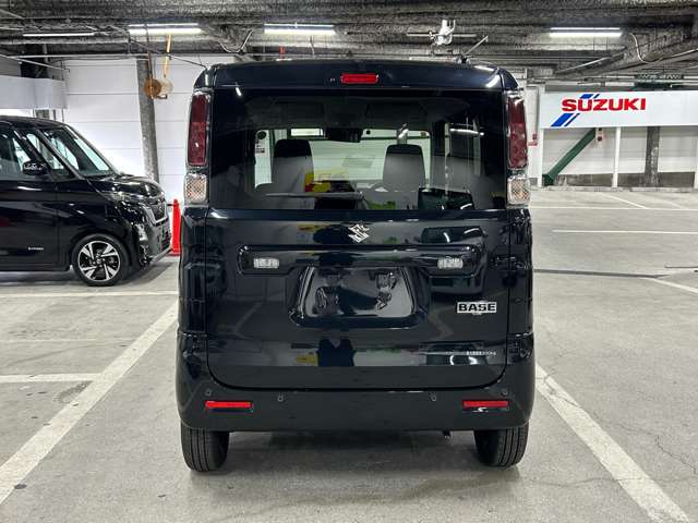 Suzuki Spacia Base 9