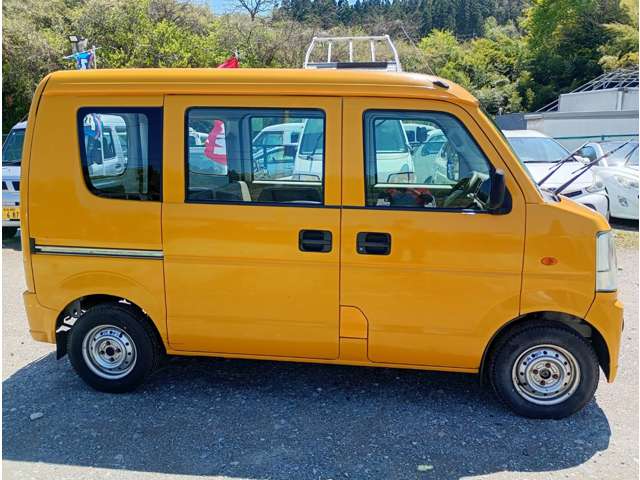Suzuki Every 8