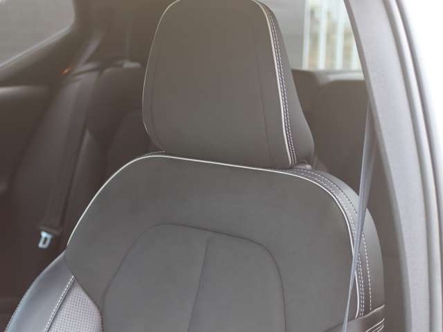 Volvo XC40 12