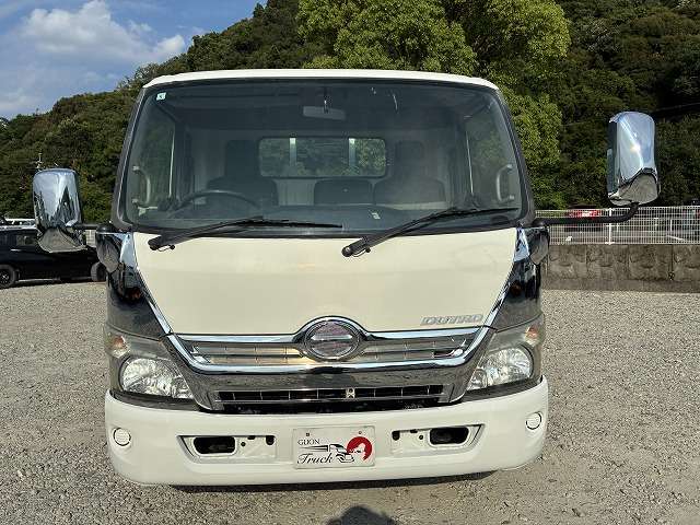 Hino Dutro 2