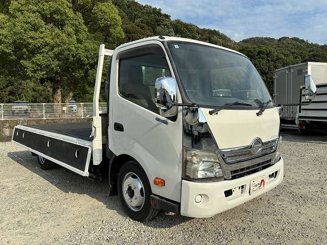 Hino Dutro 10