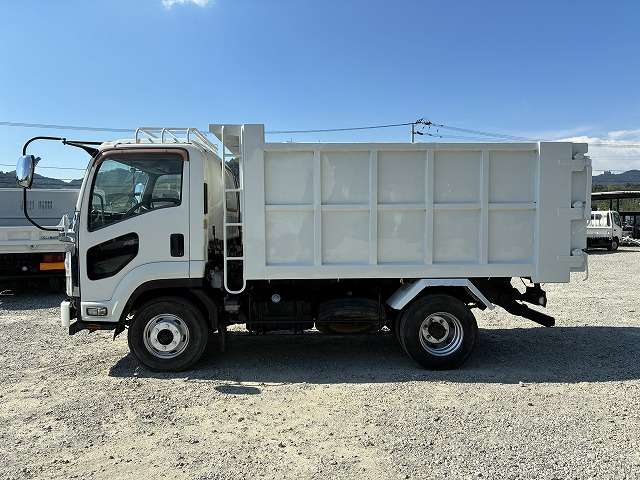 Isuzu Forward 11