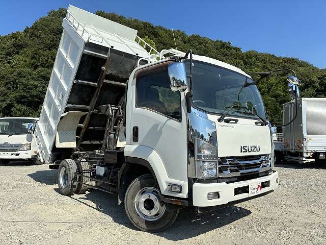 Isuzu Forward 3