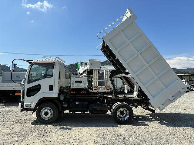 Isuzu Forward 4