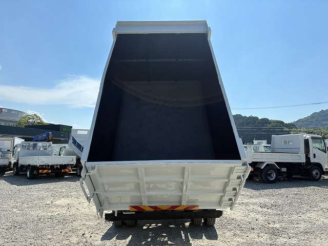 Isuzu Forward 7