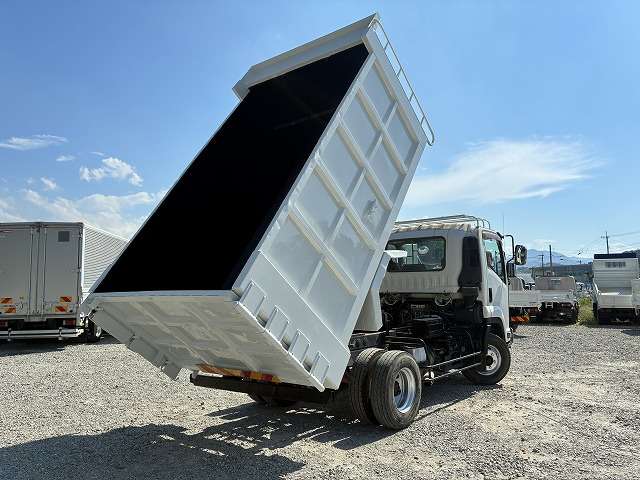 Isuzu Forward 8