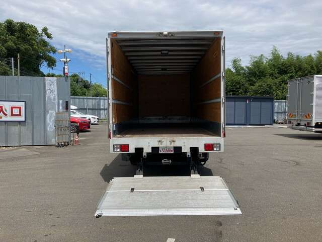 Hino Ranger 8