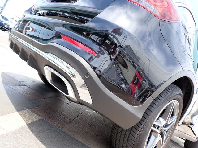 Mercedes-Benz GLC 11