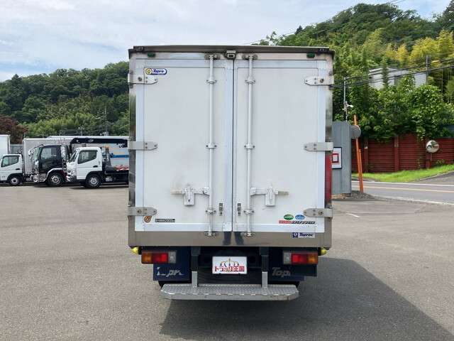 Hino Dutro 6
