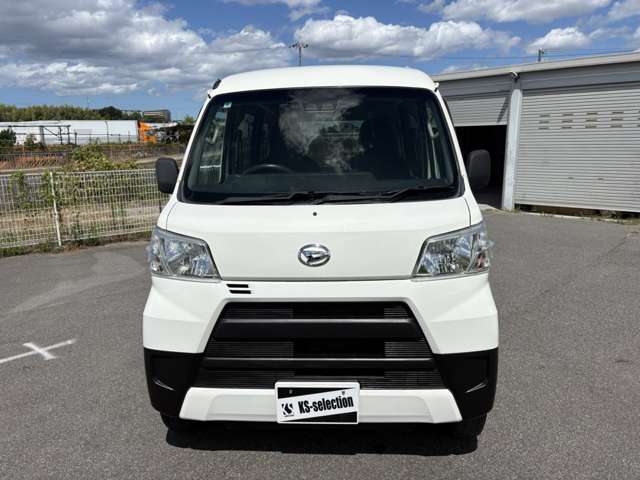 Daihatsu Hijet Cargo 9