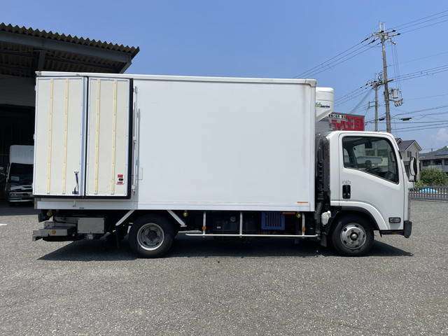 Isuzu Elf 12