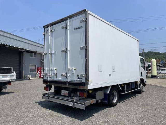 Isuzu Elf 4