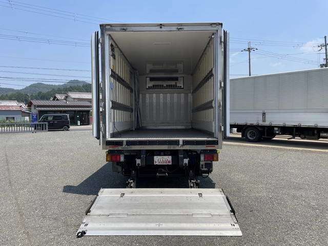 Isuzu Elf 10