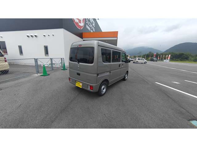 Suzuki Every 12