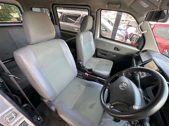 Toyota Town Ace Van 4