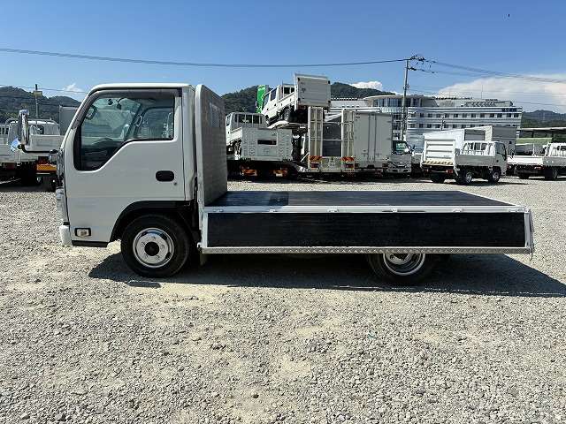 Isuzu Elf 11