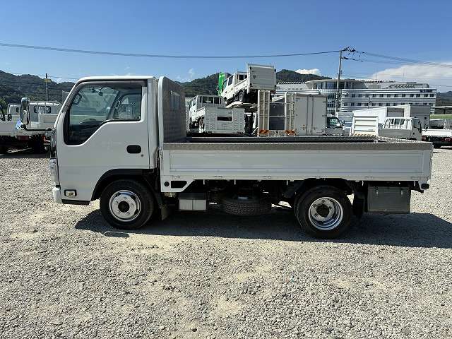 Isuzu Elf 4