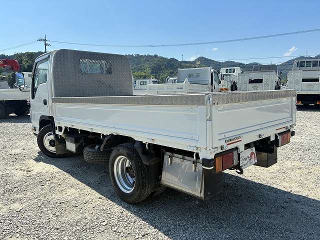Isuzu Elf 6