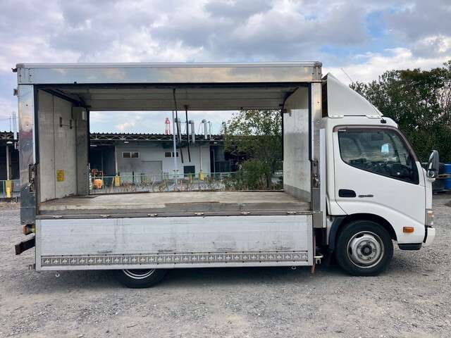 Hino Dutro 7