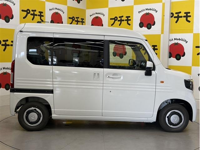 Honda N-VAN 11