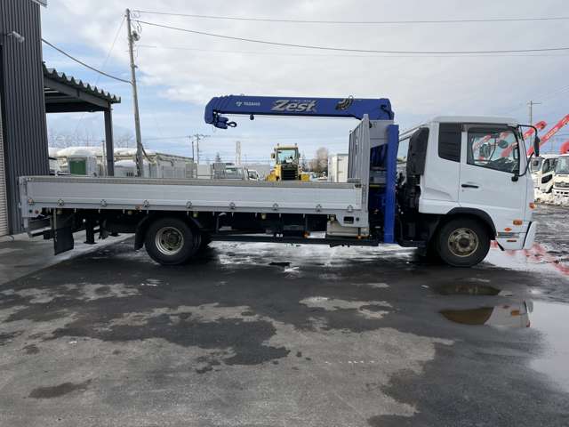 UD Trucks Condor 4