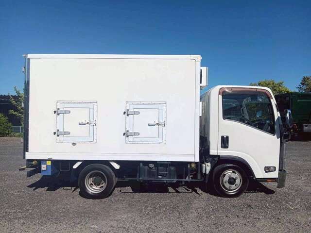 Isuzu Elf 5