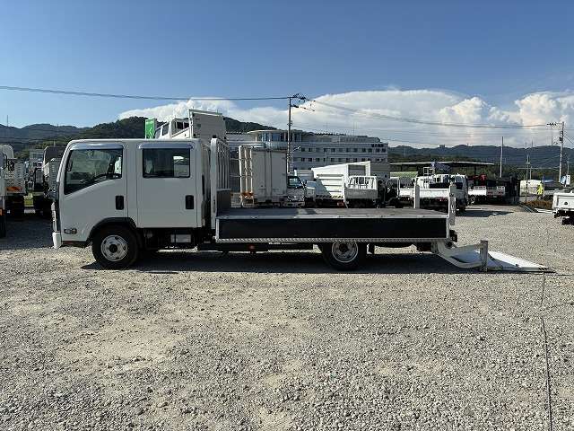 Isuzu Elf 11