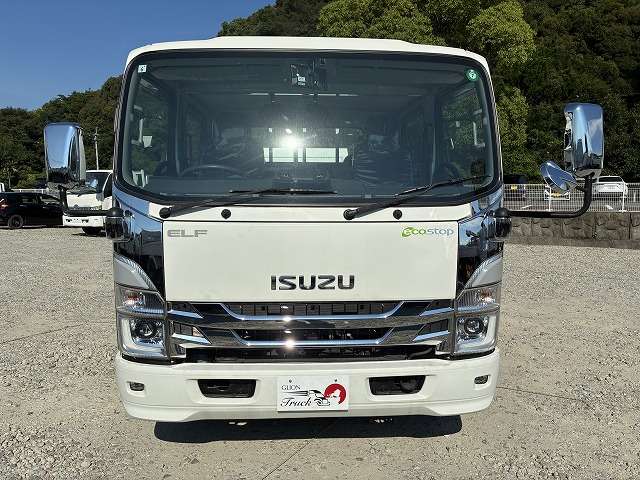 Isuzu Elf 2