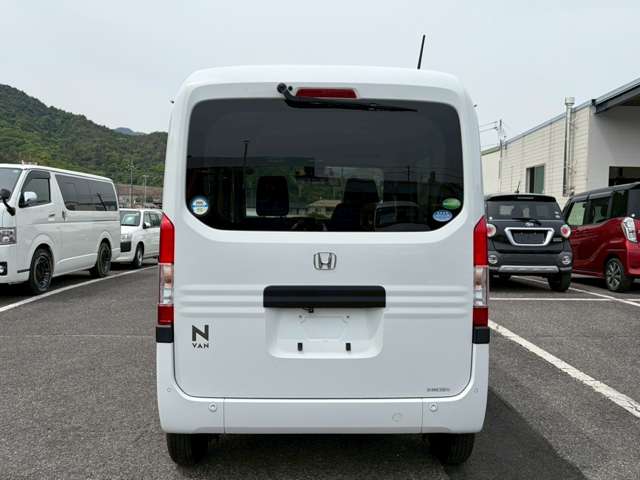 Honda N-VAN 10