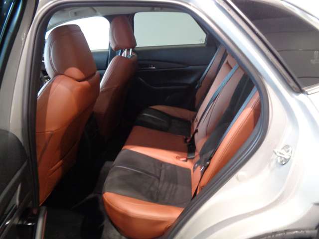 Mazda CX-30 12
