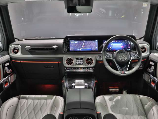 Mercedes-Benz G-Class 4
