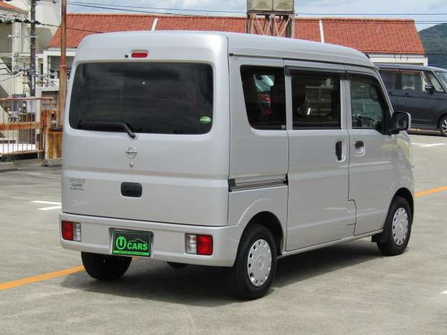Nissan NV100 Clipper 12