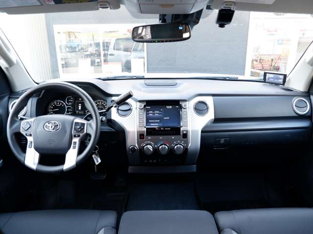 Toyota Tundra 3