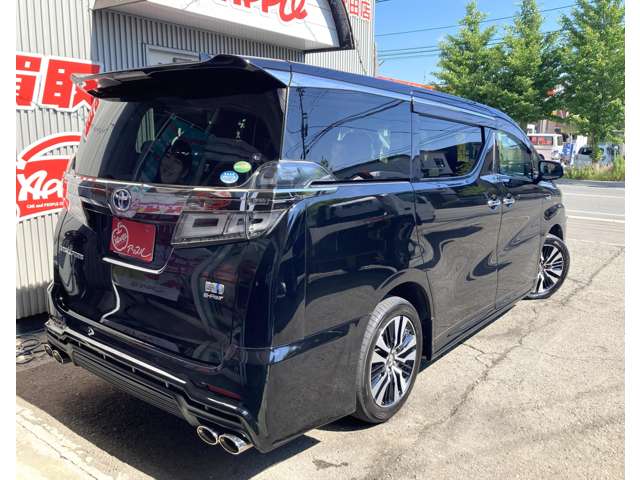 Toyota Vellfire 5