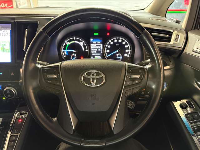 Toyota Vellfire 10
